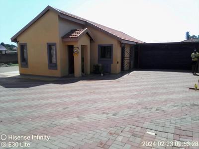 House For Sale in Clarina, Akasia